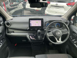 「Nissan Intelligent Choice プレミアム認定中古車」です。ワイド保証2年付(期間中走行距離無制限)全国の日産サービス工場で保証が受けられます。ご購入後も1ヶ月または1,000km点検が無料で受けられます♪