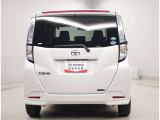 バックモニター付!車庫入れなど後方確認に便利です。