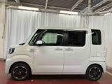 【スマートアシストII搭載車】 衝突回避支援ブレーキ機能(対車両)、衝突警報機能(対車両・対歩行者)、誤発信抑制制御機能などの機能で安全な運転をサポートします。