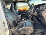皆様のお車選びのお手伝いをさせてください★経験豊富なスタッフ一同、お問合せ・ご来店心よりお待ちしております。初めてのご相談も大歓迎でございます★