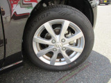 実用的な軽く腐食しにくい純正アルミホイールを装着!【155/65R14】。