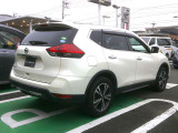 エクストレイル 2.0 20X 3列車 