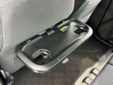 ドリンクホルダーがあって便利で長距離ドライブも可能です