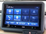 【ディスプレイオーディオ】お持ちのスマートフォンと連携して、Bluetoothでの音楽再生が可能です。デザインはもちろん、操作性も良好です。
