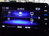 フルセグTV搭載。CD/DVD再生、Bluetoothオーディオに対応しています。