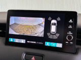 【バックカメラ】リバースにするだけで映ります、後方の安全確認や、狭い駐車場での車庫入れ、雨の日や夜間など視界の悪い時に便利です!安全にバックする為には欠かせない装備です。