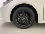 機敏さを引き立てる純正アルミ 205/55 R16 装着!