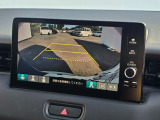 駐車時の安全確認をサポートするバックカメラも使用できます。