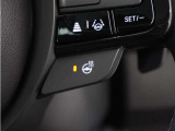 ◆ステアリングヒーター◆寒い季節に役立つのが、ハンドルを温めてくれるこのステアリングヒーターです。こんな装備が付いている車は、なかなかないですよ。