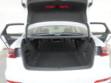 ご納車前に行います点検100項目におきまして、専用のテスターやツールを用いて細かな診断を行います。