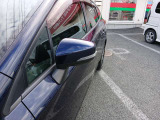 【ウインカーミラー】車両幅方向において外側にレイアウトされるので、第三者が視認しやすい位置です。