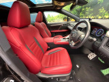 運転席シート廻りは使用感も少なく、良好な状態となっています。丁寧に使われていたことがよくわかりますね。
