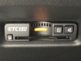 ETC2.0がついています。高速道路の料金所の通過も楽々です。カードの取り出しもしやすい場所についています。