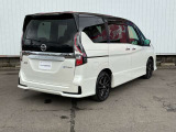 セレナ 1.2 e-POWER ハイウェイスターV アーバンクロム 
