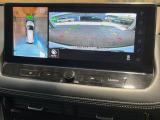 【アラウンドビューモニター】専用のカメラにより、上から見下ろしたような視点で360度クルマの周囲を確認することができます☆死角部分も確認しやすく、狭い場所での切り返しや駐車もスムーズに行えます。