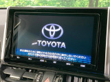 【大画面ナビ】人気の大型9インチナビを装備。存在感のある大画面はインパクト大!ナビ利用時のマップ表示は見やすく、テレビやDVDは臨場感がアップ!いつものドライブがグッと楽しくなります♪