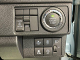 プッシュスタート・片側電動スライドドア付きです。
