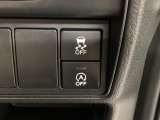 滑りやすい道路でも、安定してカーブを曲がることができるVSA装置搭載!
