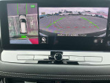 まるでお車を真上から見下ろしたかのような映像をナビに映し出してくれますので狭い駐車場でも周囲を確認する事が出来ますので非常に安心です♪