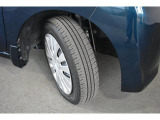 タイヤサイズは155/65R14です