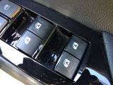 Toyota Safety Sense P搭載。プリクラッシュセーフティやレーダークルーズコントロールなど、先進の予防安全機能で安心・快適なドライブをサポートします。