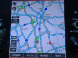 ナビゲーション装備。多彩な機能で快適ドライブをアシスト。オーディオ機能も充実していますね。