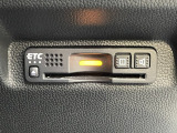 運転席右下にETCがついています。