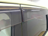 お車の状態をしっかりとお伝えするために1台の車両に付き40枚以上の画像を用意しております。外装はもちろん、室内の装備やお車の特徴などごらんください。
