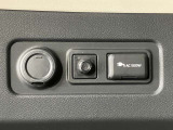 ラゲッジルームに100V AC電源(1500W)付き!キャンプや万一の災害時には非常用電源としても活用できます!