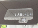【スズキ セーフティサポート】走行中に前方の車両等を認識し、衝突しそうな時は警報とブレーキで衝突回避と被害軽減をアシスト。より安全にドライブをお楽しみいただけます。