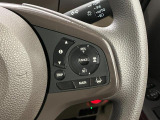 【アダプティブクルーズコントロール】 走行中に先行車の様子を検知しながら、設定した速度の範囲内で先行車との距離のキープを支援!疲れにくく、長距離運転中の渋滞なども快適に運転できます。