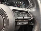 MRCC(マツダレーダークルーズコントロール)は先行車との車間を維持しながら追従走行を行い、長距離でのドライバー負担を軽減させてくれます。