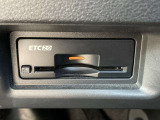 ETC2・0 ナビゲーションと連動モデル。充実したETC機能に加えて、ITSスポットとの高速、大容量、双方向の通信が可能で、次世代の運転支援サービスを受けることができます。