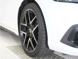 認定中古車では、厳しいHonda認定基準をクリアした厳選されたHonda認定中古車のみ、取り扱っております。「ご購入前の安心」「納車後の信頼」を車両と一緒に提供しております。