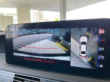 【パノラミックビューモニター】専用のカメラにより、上から見下ろしたような視点で360度クルマの周囲を確認することができます☆死角部分も確認しやすく、狭い場所での切り返しや駐車もスムーズに行えます。