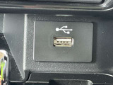 前席USB電源です。