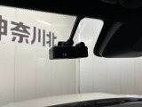 純正のドライブレコーダーを装備!!万が一の時にはしっかりと映像が残ります!煽り運転や事故が多いこのご時世。安心の為には着いていて欲しいオプション装備ですね♪