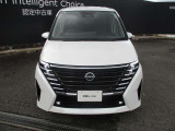 LEDヘッドライトとフロントフォグランプが付いておりますので、夜間の運転も明るく安全に走行できます。