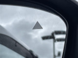 【後側方車両検知警報システム(BSW/LCA)】&【後退時車両検知警報システム(RCTA)】斜め後方や隣レーン後方の接近車両を検知するとお知らせします!車線変更の際の安全確認役立ちます。