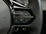 ステアリングスイッチにてオーディオのコントロールも可能です