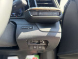 AC100V電源を装備。車内で電源を使用したい時にも便利な装備です。