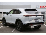 エンジンとモーターの巧みなスイッチによる高い効率性のもとで、3つのハイブリッドシステムによるスムーズな走り出し、吸い付くような安定感、電動感を大きく高めた静寂でシームレスな加速を感じてください!