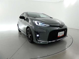 【LEDヘッドランプ】・・・消費電力の少ないLEDヘッドランプ。点灯してすぐに最大光量を発揮するのでトンネルなど周囲が急に暗くなった場合でも安心。