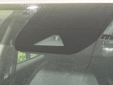 【エマージェンシーブレーキ】走行中に前方の車両等を認識し、衝突しそうな時は警報とブレーキで衝突回避と被害軽減をアシスト。より安全にドライブをお楽しみいただけます。
