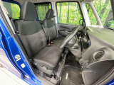 運転席シート廻りは使用感も少なく、良好な状態となっています。丁寧に使われていたことがよくわかりますね。