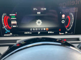アクセルペダルの踏み加減をエコ運転の域に入るよう運転することで燃費も向上します
