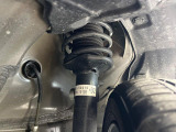お車を安心してお乗りいただく為には、足回りの定期点検が欠かせません。サービスサポート(有償保証)では無料点検もご提供しており、安心のカーライフをお過ごしいただけるサポート体制が整っています。