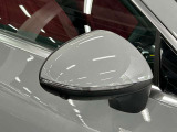 納車前整備も大きなポイントです。メルセデス・ベンツの定める厳しい基準をクリアしたお車のみご案内しております。さらにご安心して頂けるように納車整備はメーカー規定に基づき自社工場にて入念に行っております。