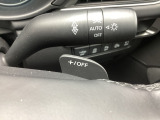 ハンドルから手を離さずに自在にシフトチェンジが可能なステアリングシフトスイッチ付。運転好きな方には欲しい便利アイテムです。