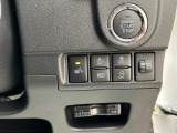 プッシュボタンスタートなどのスイッチ類は集約されていますので扱いやすいですよ♪